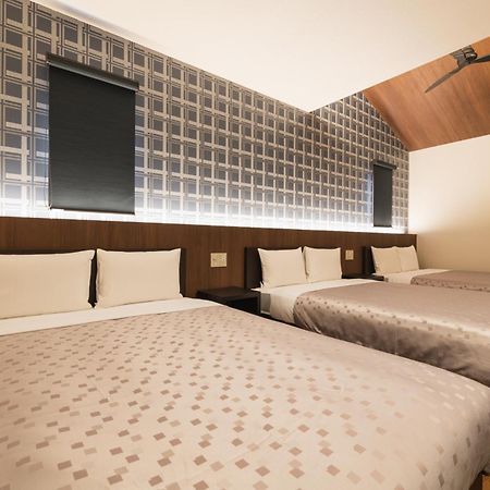 Grand Base Hakata Gofuku Aparthotel Fukuoka  Bagian luar foto