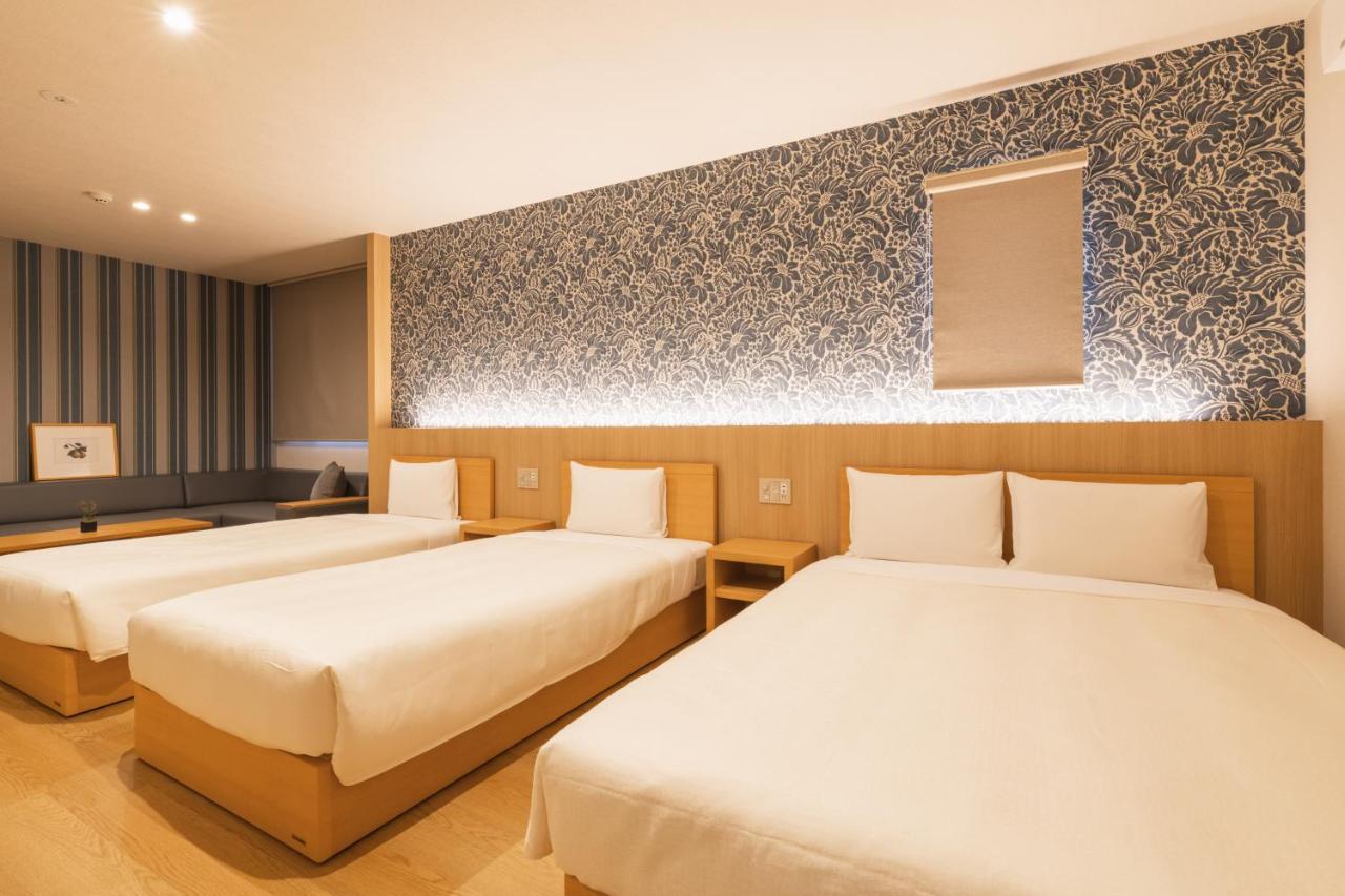 Grand Base Hakata Gofuku Aparthotel Fukuoka  Bagian luar foto