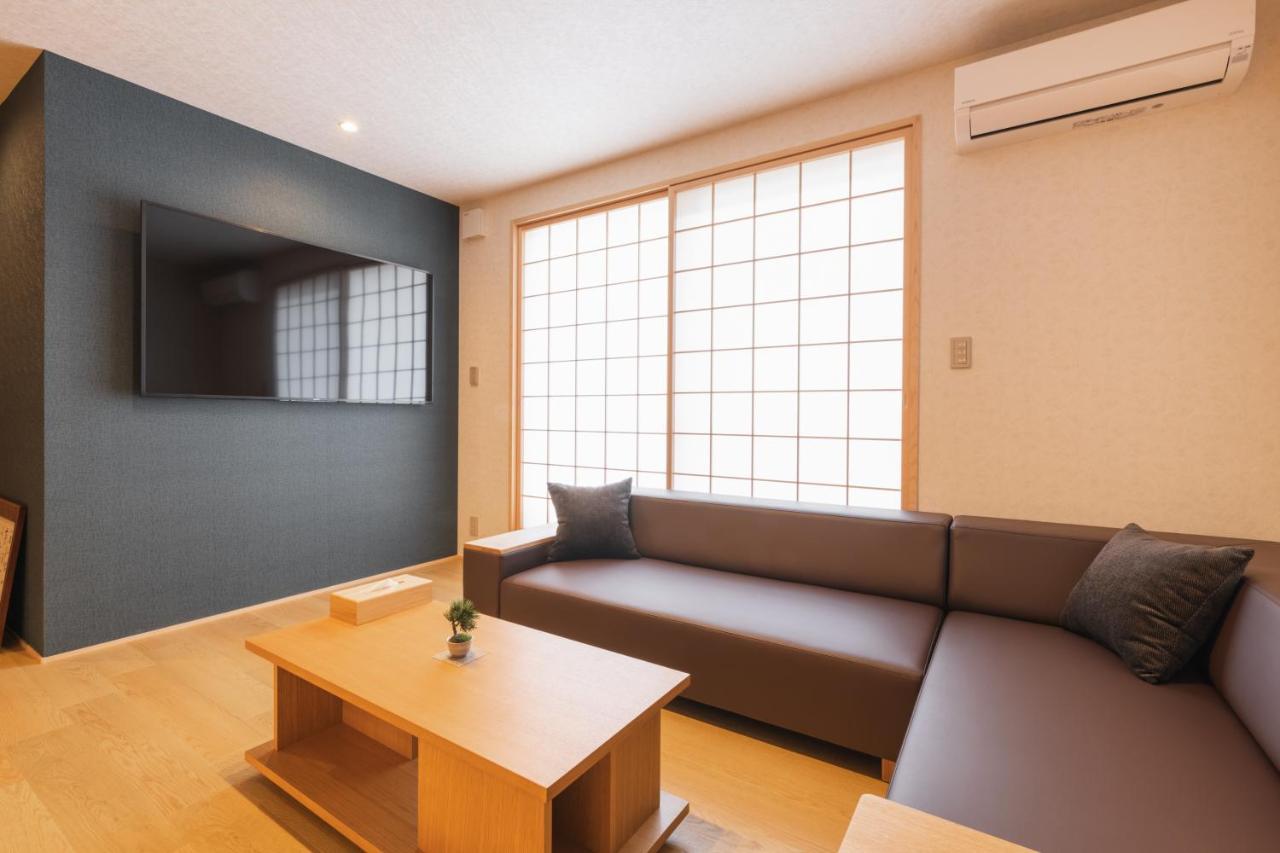 Grand Base Hakata Gofuku Aparthotel Fukuoka  Bagian luar foto