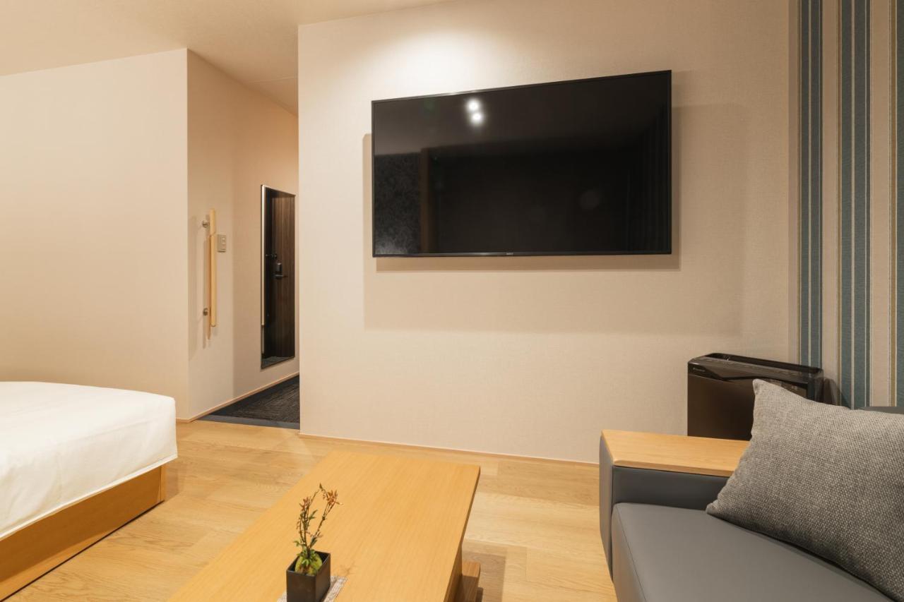 Grand Base Hakata Gofuku Aparthotel Fukuoka  Bagian luar foto