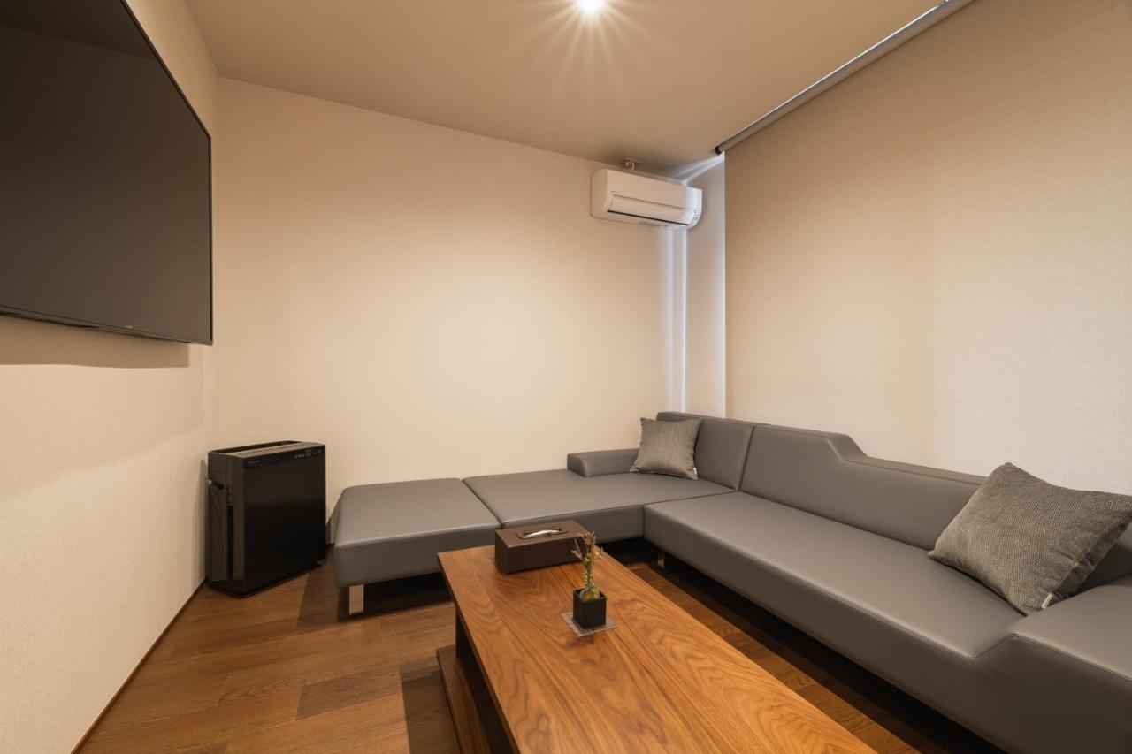 Grand Base Hakata Gofuku Aparthotel Fukuoka  Bagian luar foto