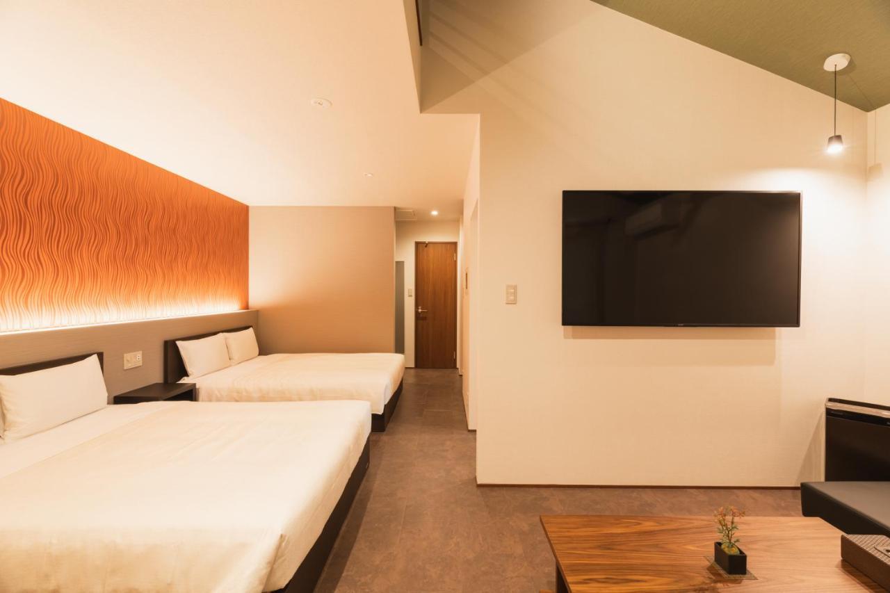 Grand Base Hakata Gofuku Aparthotel Fukuoka  Bagian luar foto