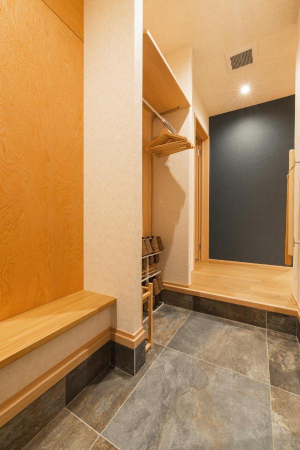 Grand Base Hakata Gofuku Aparthotel Fukuoka  Bagian luar foto